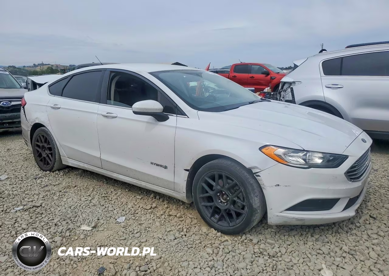 2017 Ford Fusion Se Hybrid VIN:3FA6P0LU1HR266150 - 4