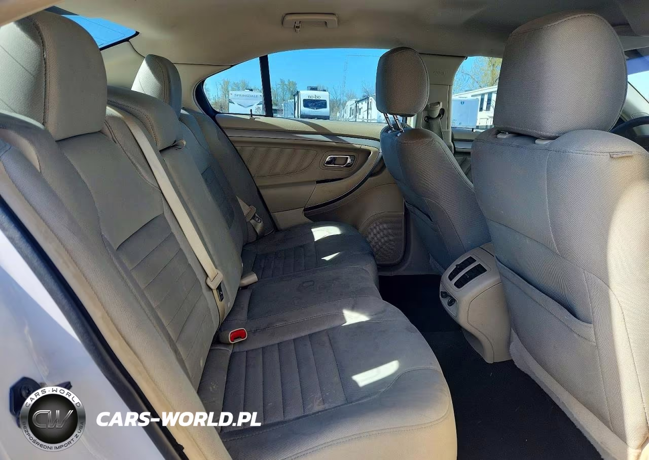 2018 Ford Taurus Se VIN:1FAHP2D81JG127087 - 10