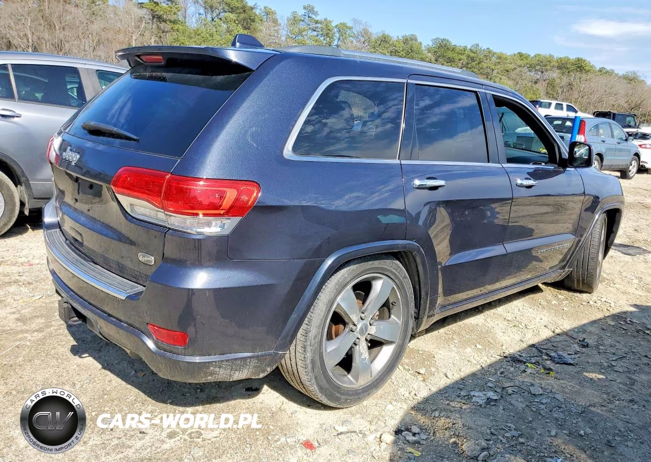 2015 Jeep Grand Cherokee Overland VIN:1C4RJFCG9FC956245 - 3