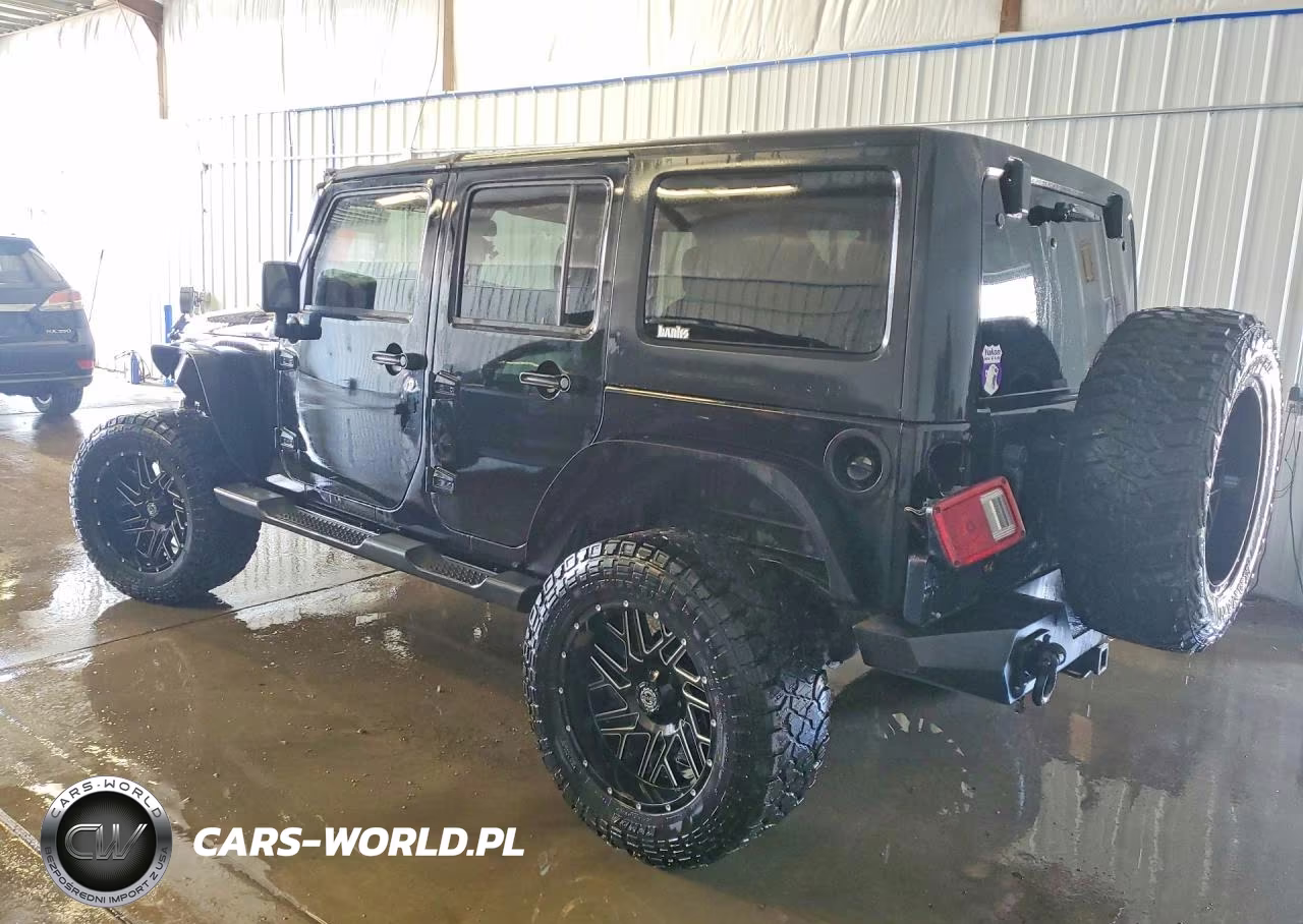 2015 Jeep Wrangler Unlimited Sahara VIN:1C4BJWEG8FL509209 - 2