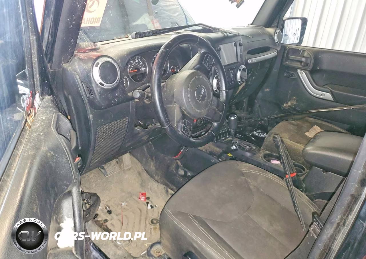 2015 Jeep Wrangler Unlimited Sahara VIN:1C4BJWEG8FL509209 - 8