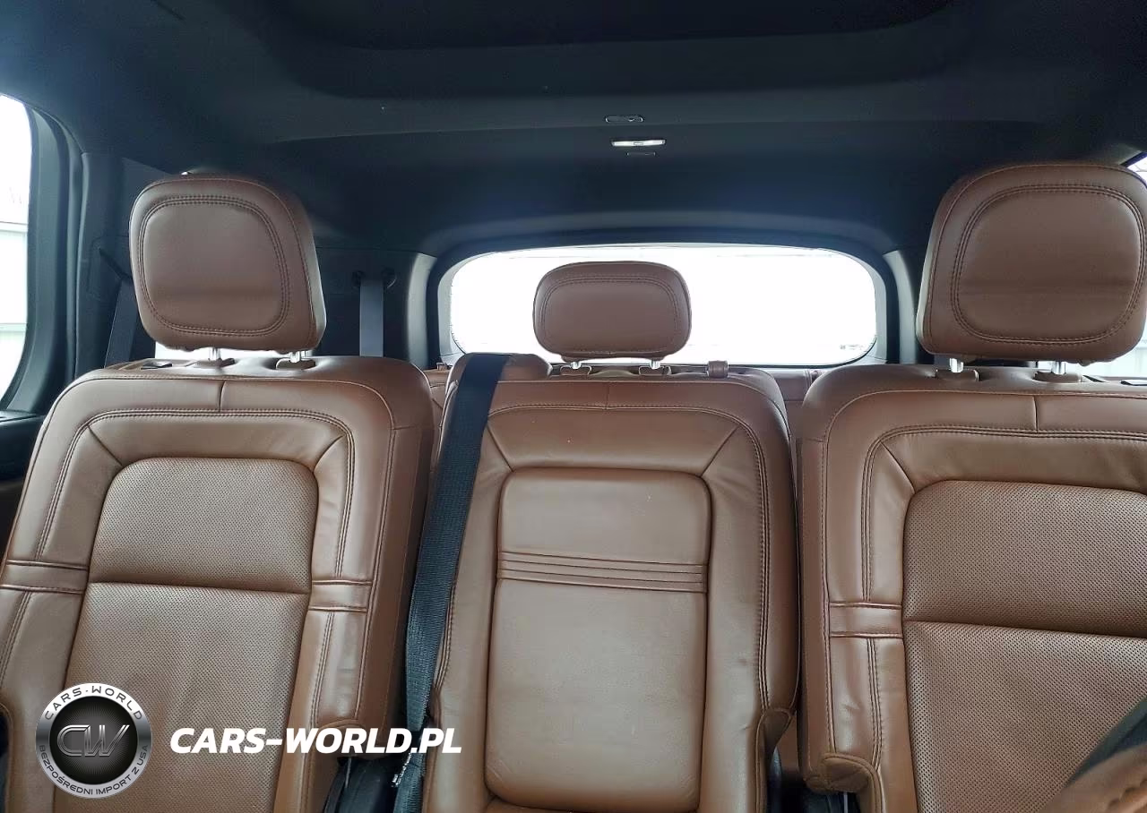 2020 Lincoln Aviator Reserve VIN:5LM5J7XC7LGL04457 - 10