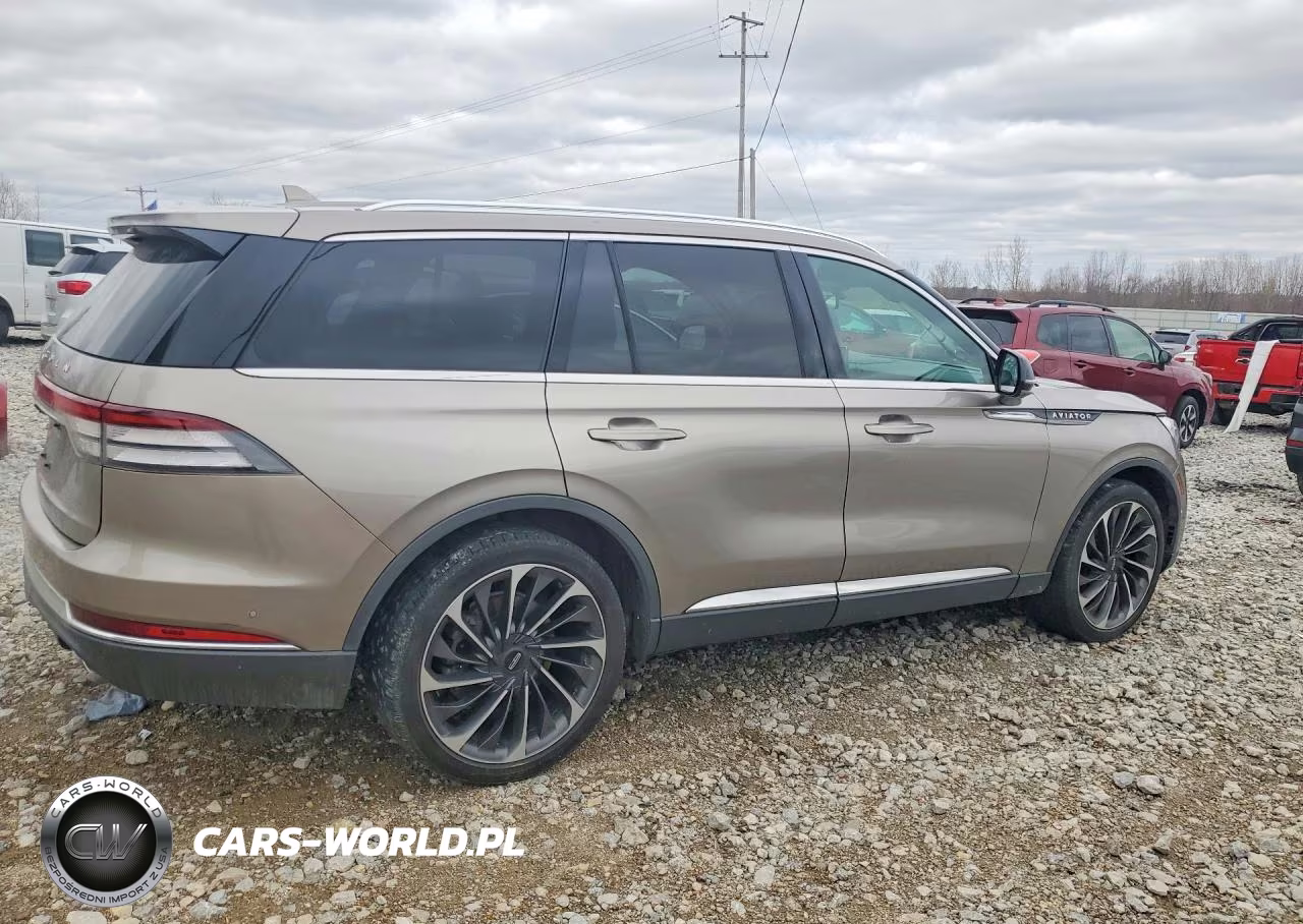 2020 Lincoln Aviator Reserve VIN:5LM5J7XC7LGL04457 - 3