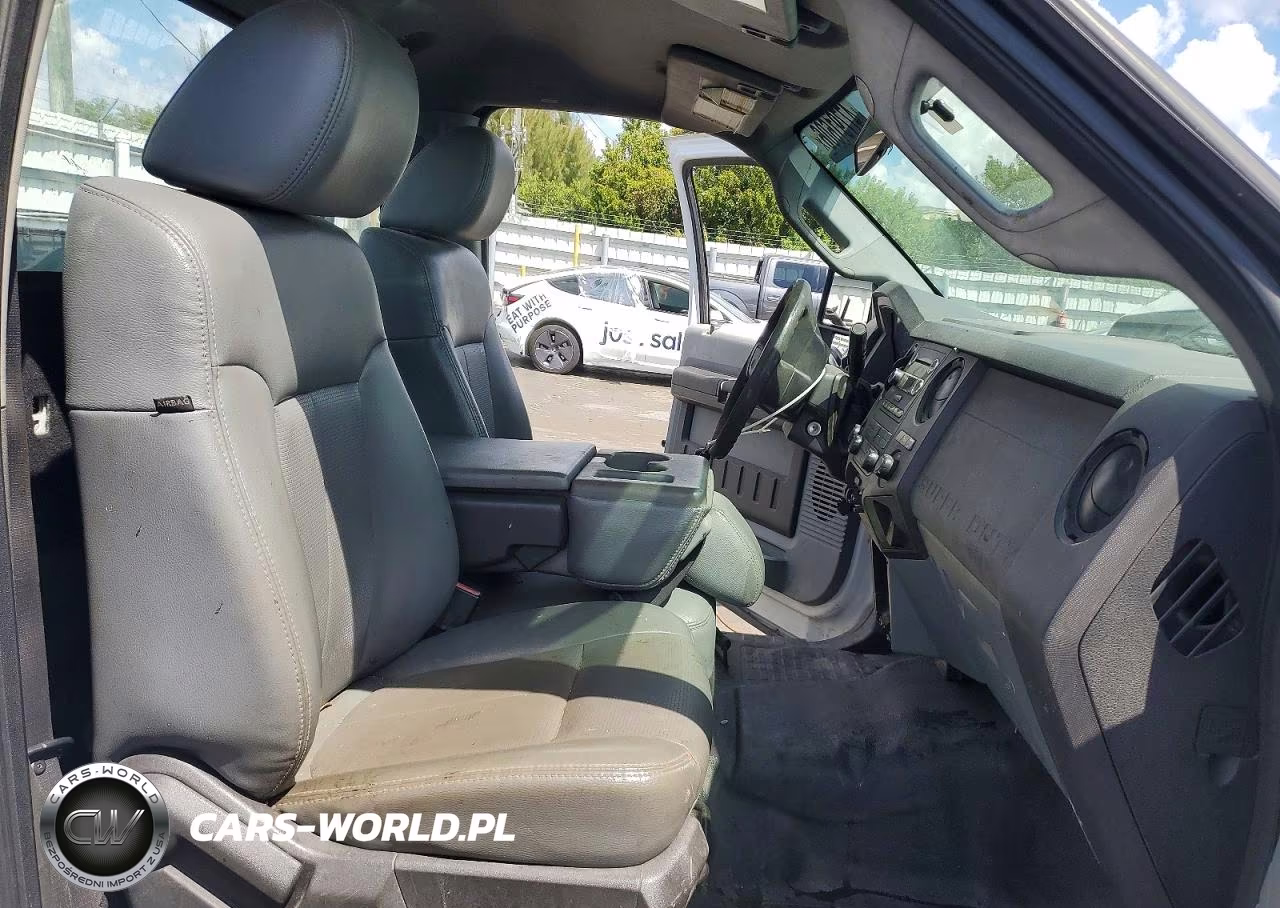 2011 Ford F250 Super Duty VIN:1FDBF2A62BEA65438 - 10