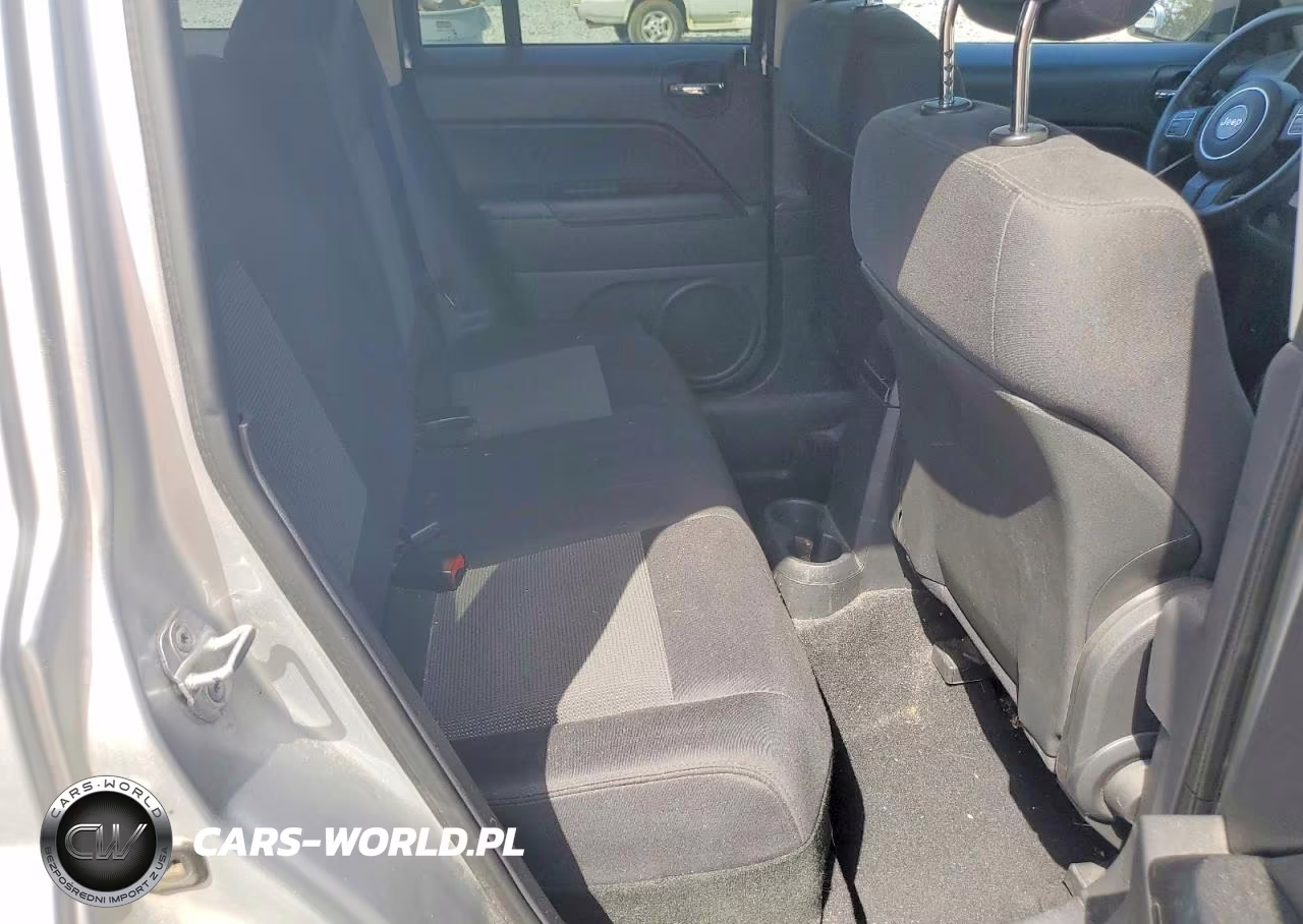 2012 Jeep Patriot Latitude VIN:1C4NJRFB4CD571892 - 11