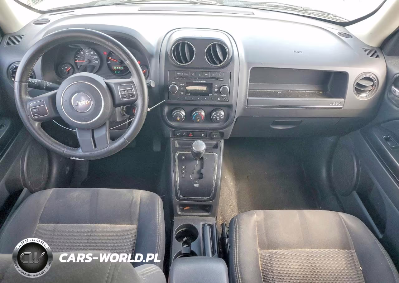 2012 Jeep Patriot Latitude VIN:1C4NJRFB4CD571892 - 8