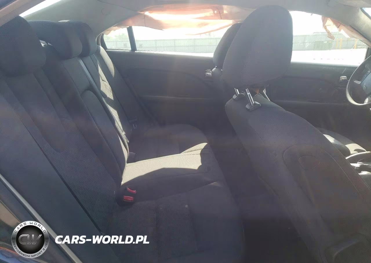 2010 Ford Fusion Se VIN:3FAHP0HA2AR322464 - 10