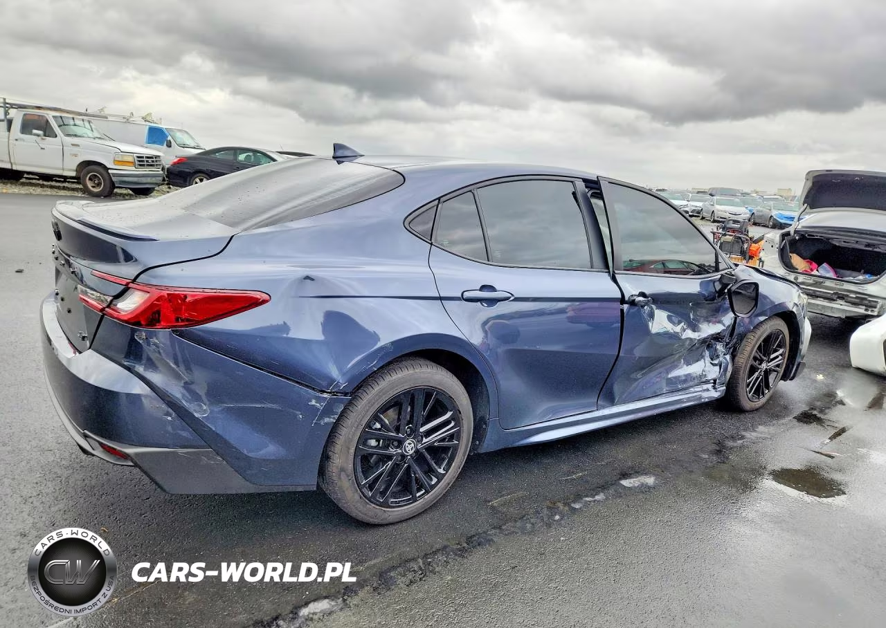 2026 Toyota Camry Se VIN:4T1DAACK7TU672454 - 3