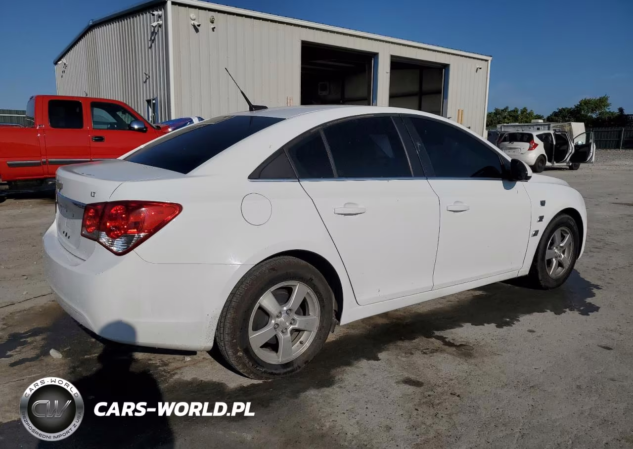 2014 Chevrolet Cruze Lt VIN:1G1PC5SB8E7264012 - 5
