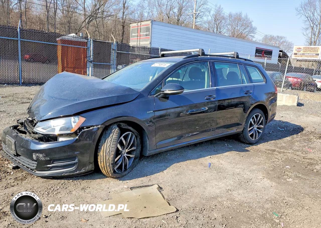 2016 Volkswagen Golf Sportwagen S