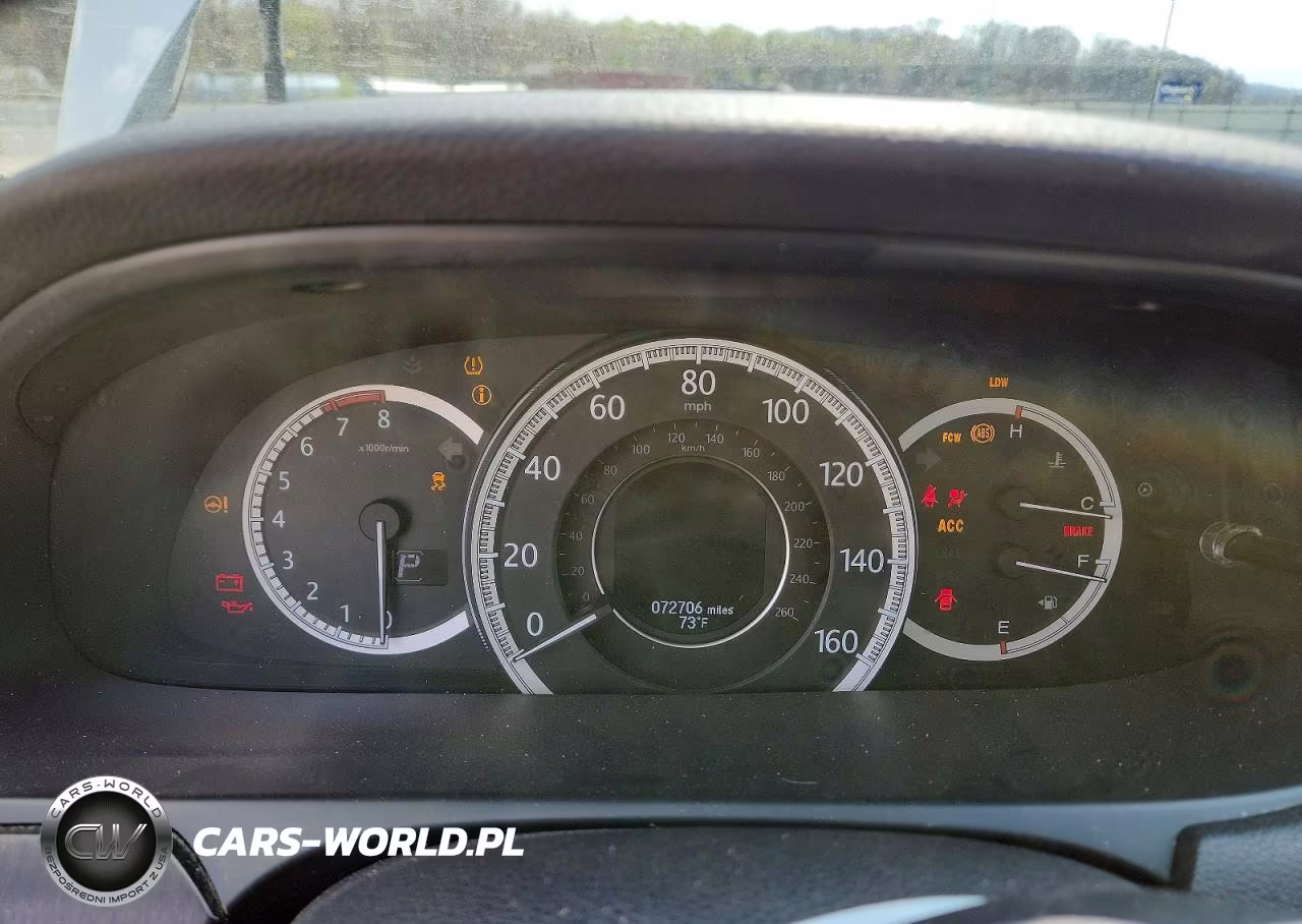 2015 Honda Accord Touring VIN:1HGCR3F98FA035576 - 9