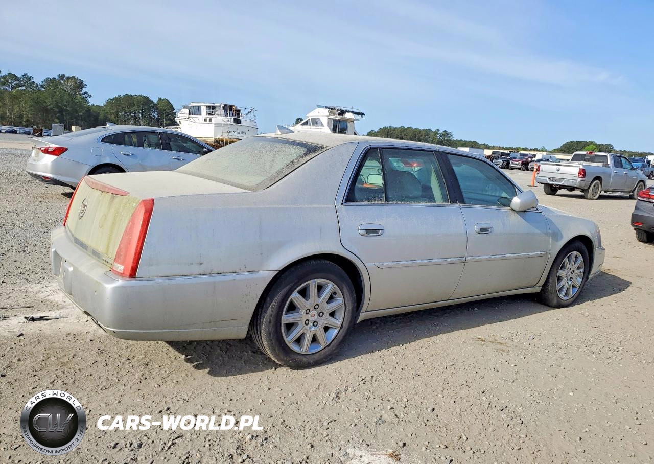2010 Cadillac Dts Premium Collection VIN:1G6KH5EY6AU136675 - 3