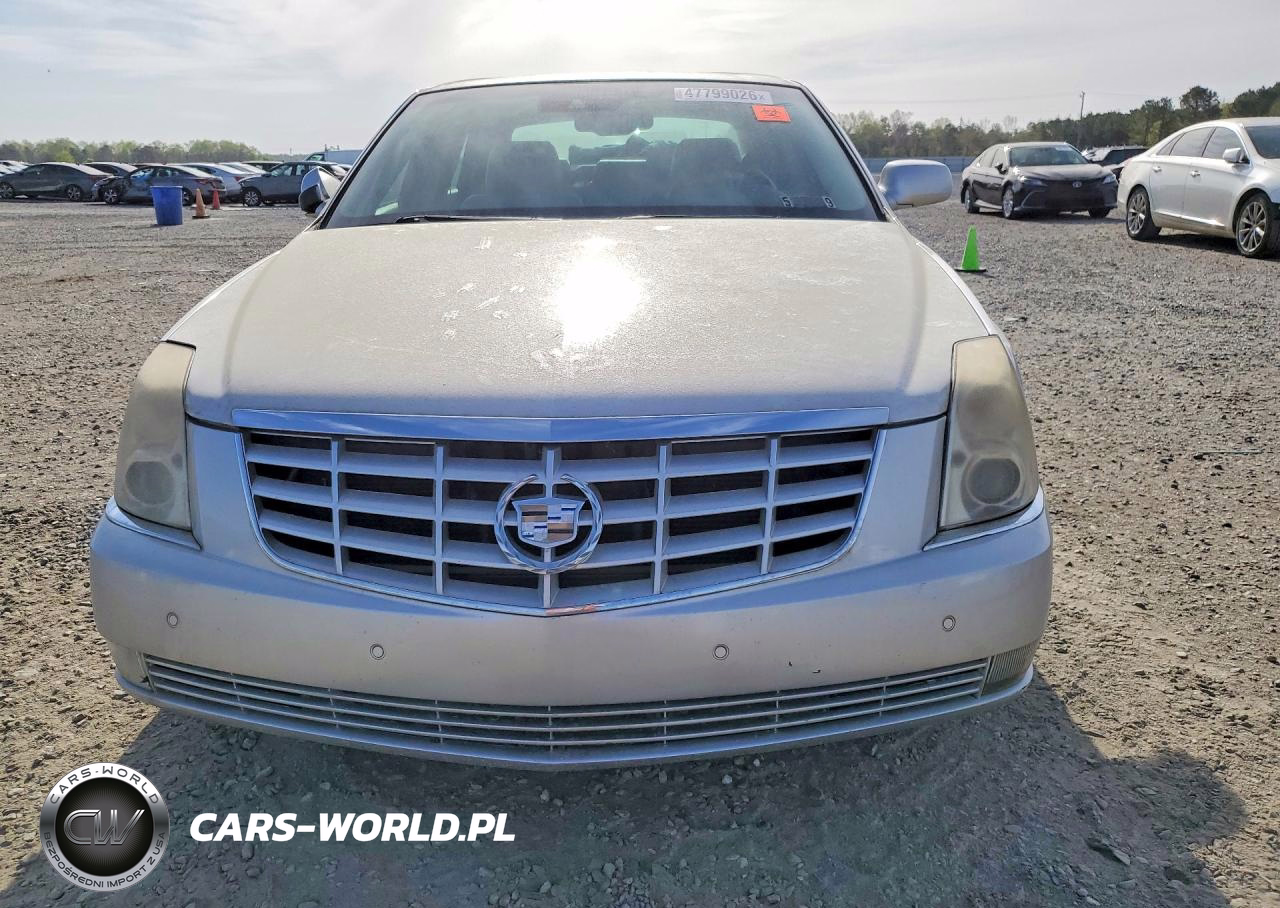 2010 Cadillac Dts Premium Collection VIN:1G6KH5EY6AU136675 - 5