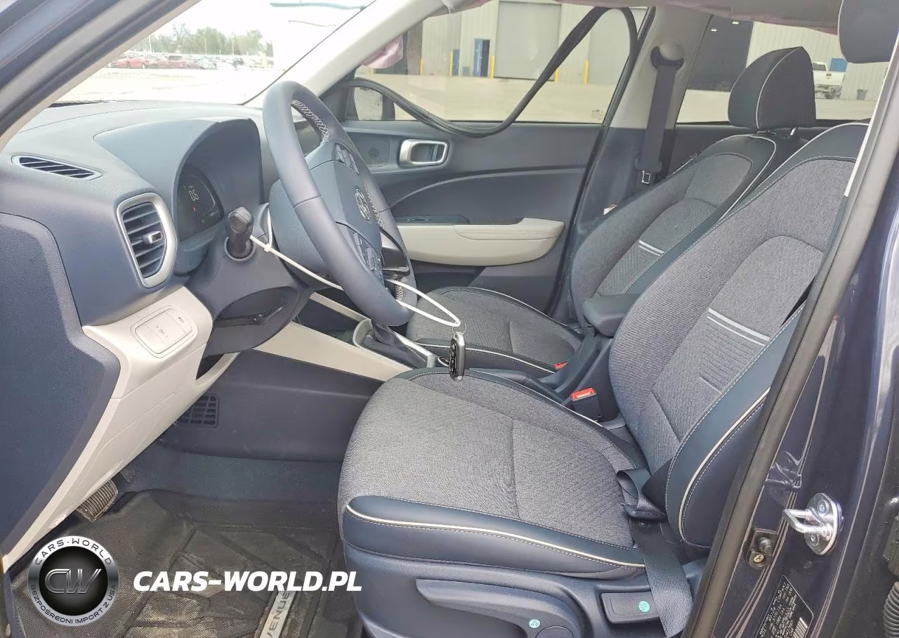 2026 Hyundai Venue Sel VIN:KMHRC8A31TU437665 - 7