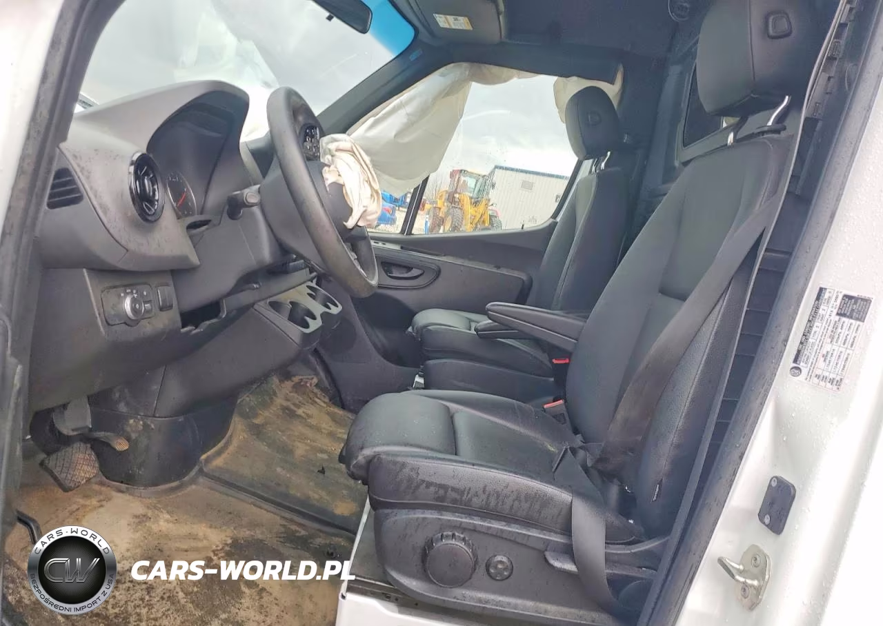 2024 Mercedes Benz Sprinter 2500 Delivery Van VIN:W1Y4NCHY7RT173178 - 7