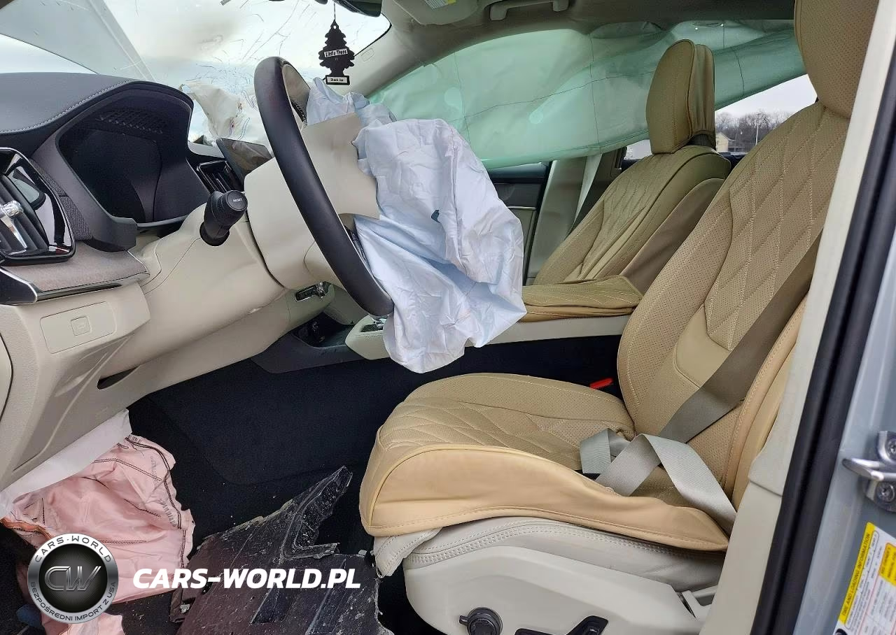 2025 Volvo Xc90 Ultra VIN:YV4062PG5S1375745 - 7