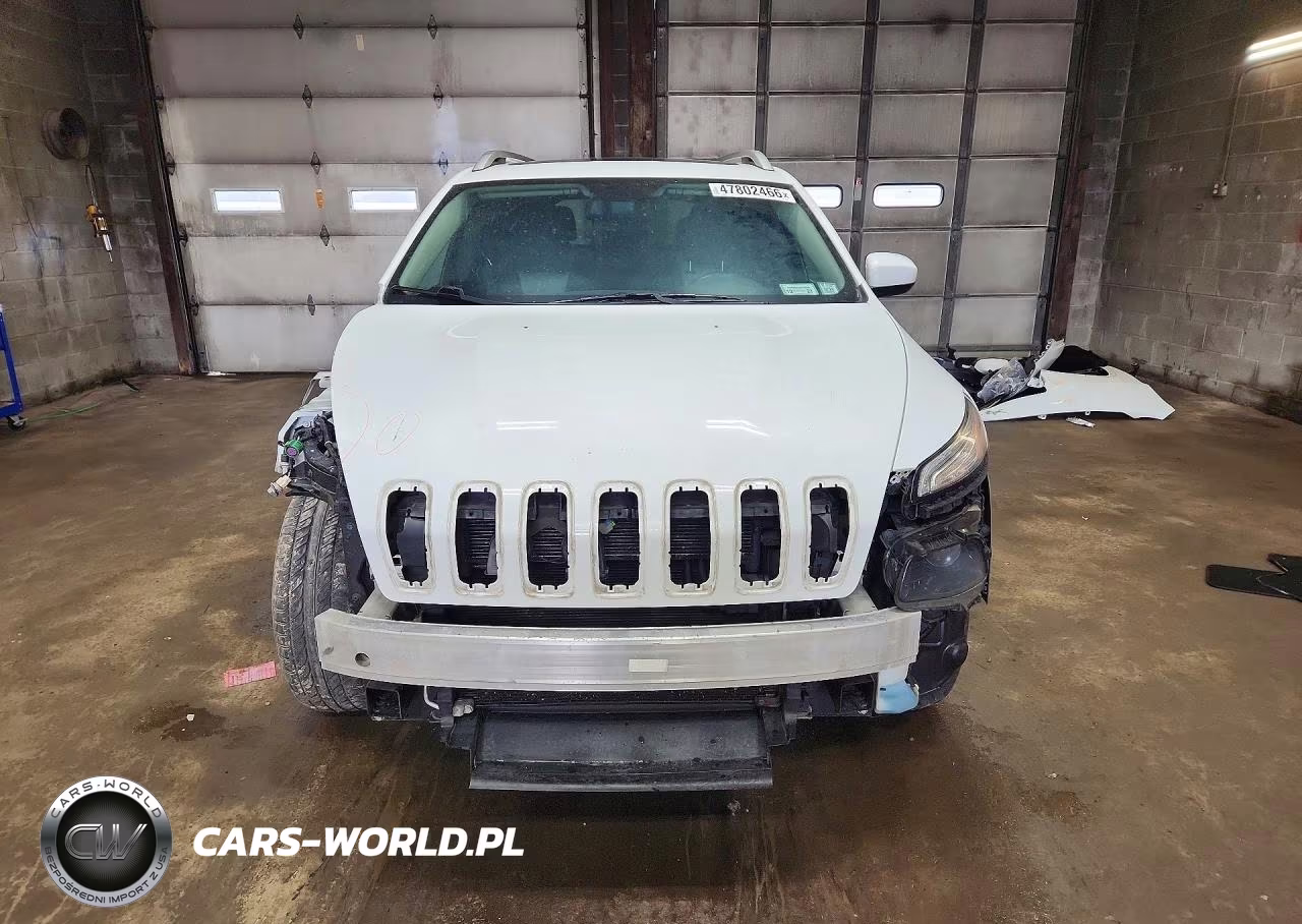 2014 Jeep Cherokee Latitude VIN:1C4PJMCS3EW226358 - 5