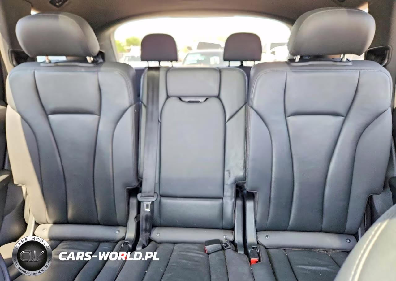 2021 Audi Q7 Premium VIN:WA1AXAF72MD016963 - 10