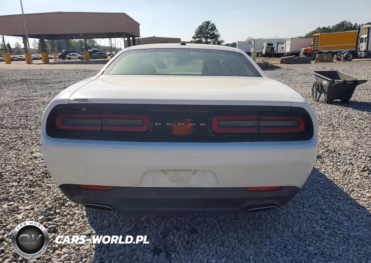 2015 Dodge Challenger Sxt VIN:2C3CDZAG3FH720032 - 6
