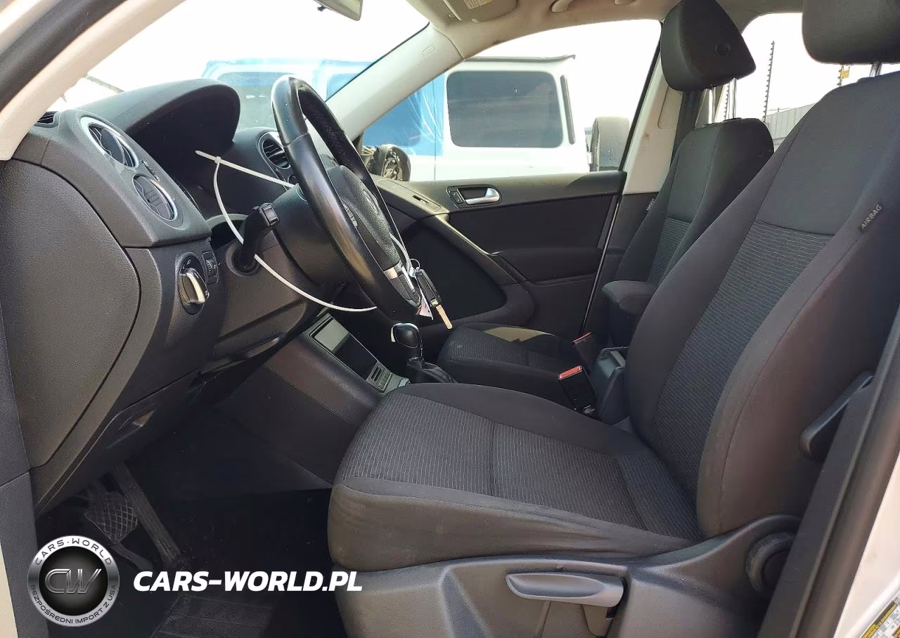 2014 Volkswagen Tiguan S VIN:WVGBV3AX2EW586658 - 7