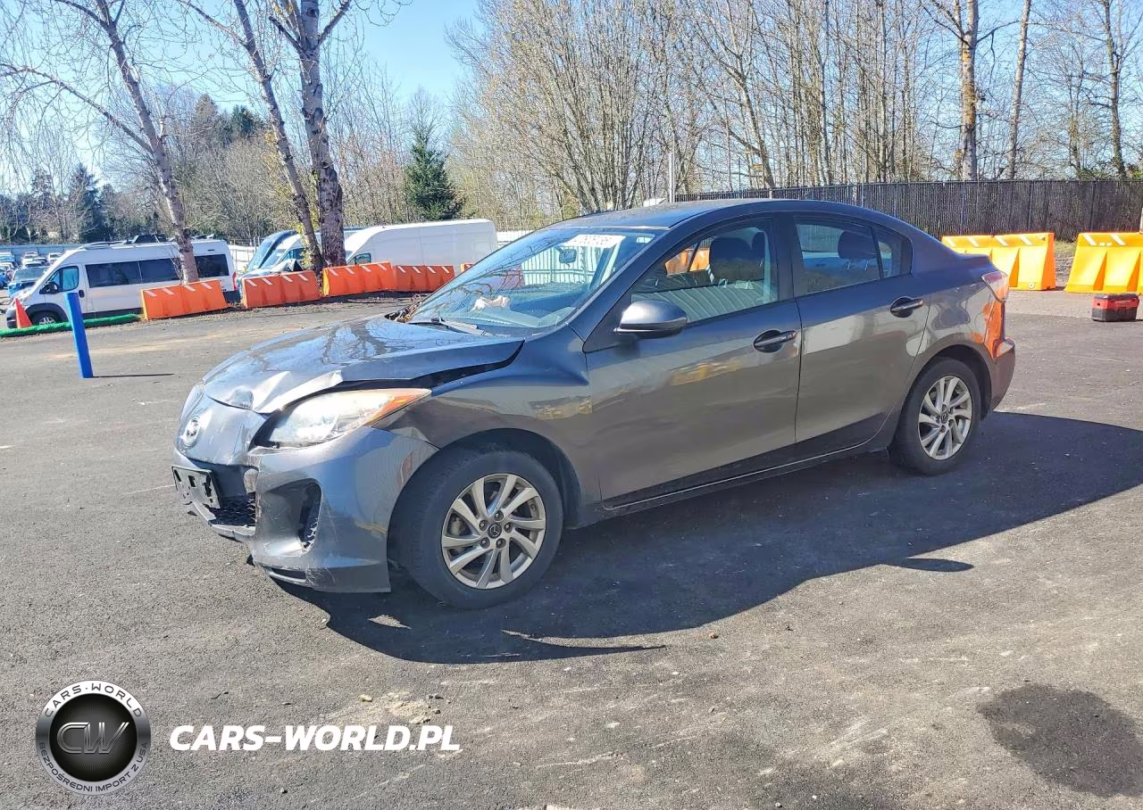 2013 Mazda 3 I