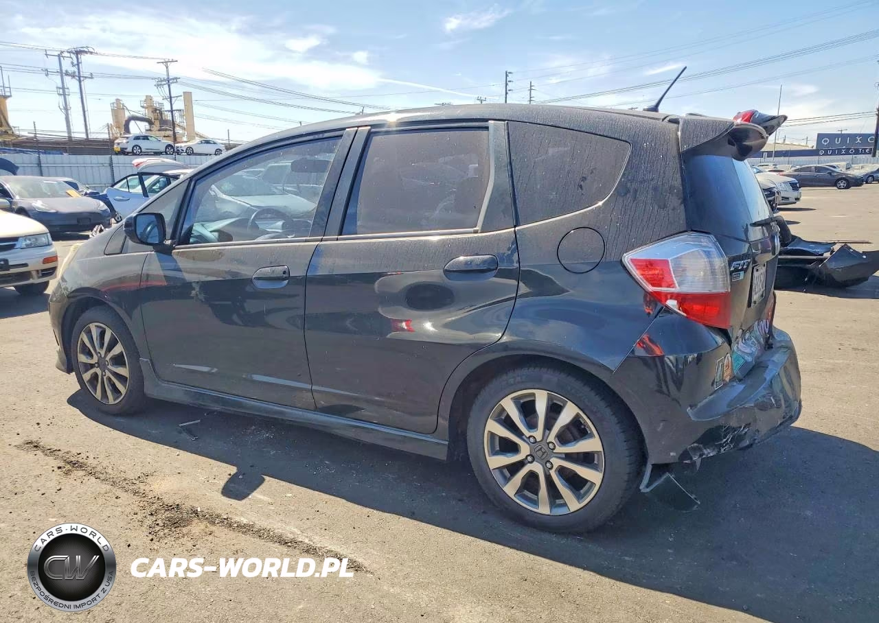 2013 Honda Fit Sport VIN:JHMGE8H57DC041002 - 2