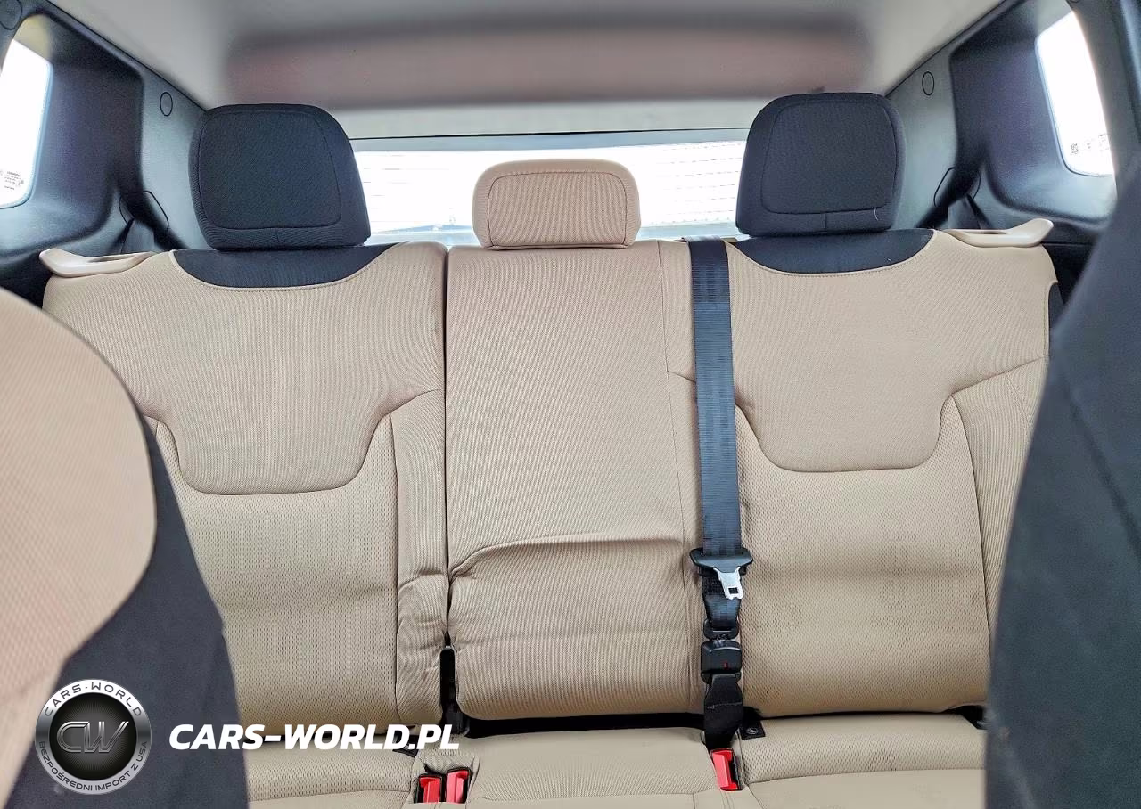 2015 Jeep Renegade Sport VIN:ZACCJBAH0FPB71505 - 10