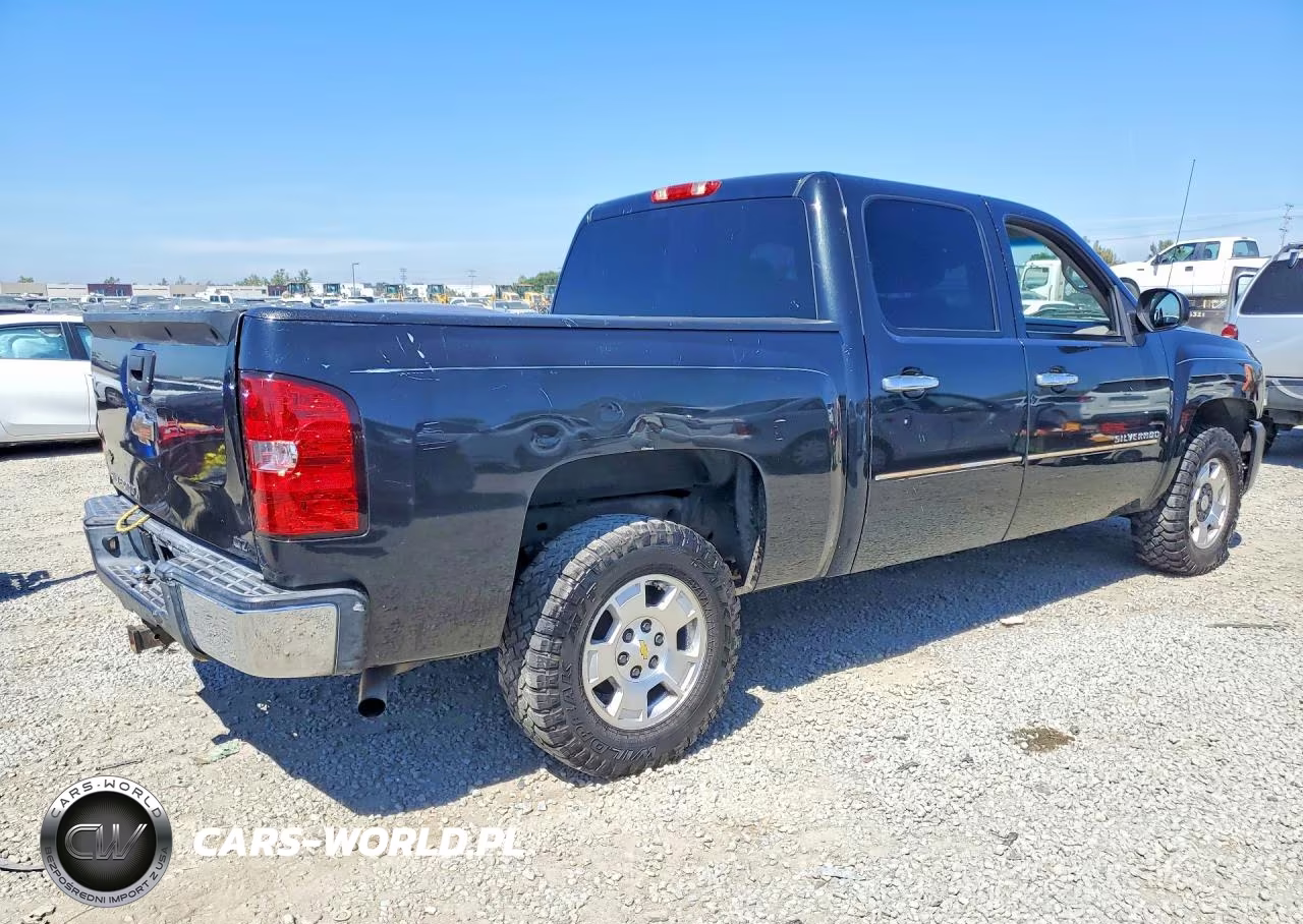 2010 Chevrolet Silverado C1500 Ls VIN:3GCRCREA9AG127170 - 3