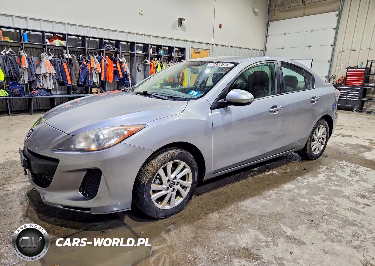 2013 Mazda 3 I