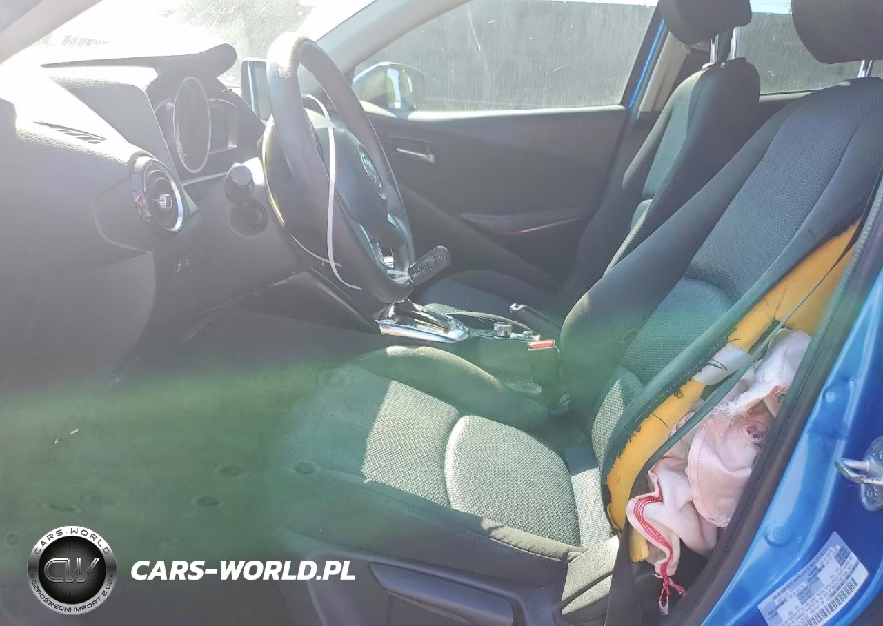 2016 Scion Ia Base VIN:3MYDLBZV1GY129126 - 7