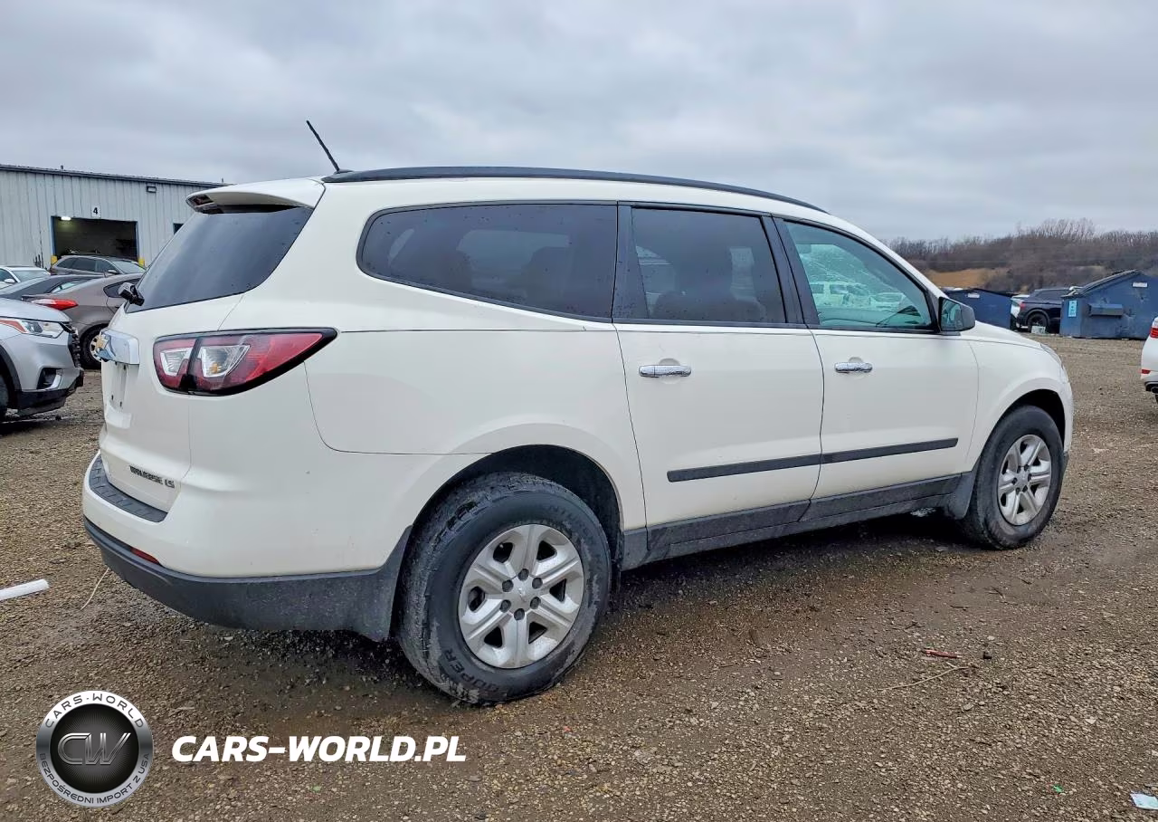 2015 Chevrolet Traverse Ls VIN:1GNKRFKD9FJ259002 - 3