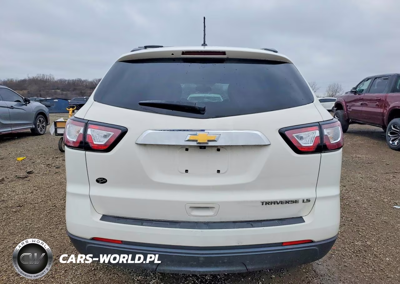 2015 Chevrolet Traverse Ls VIN:1GNKRFKD9FJ259002 - 6