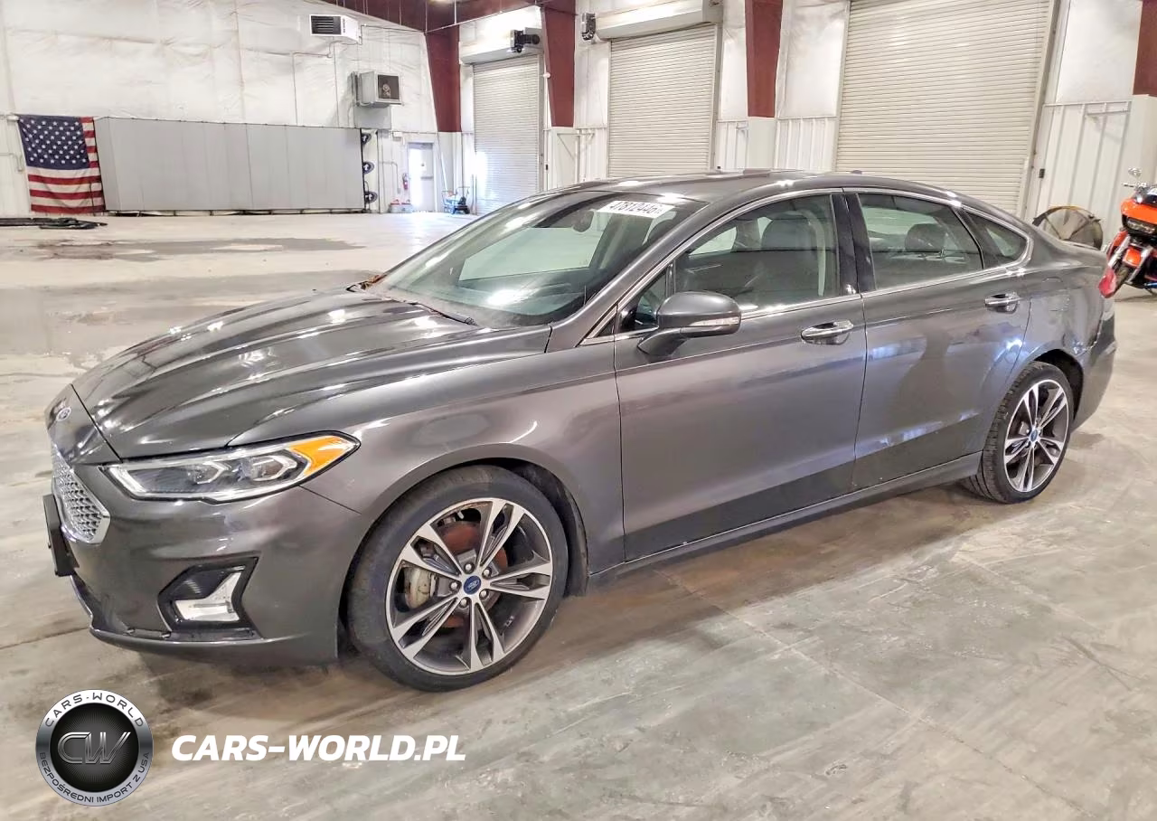 2019 Ford Fusion Titanium – zdjęcie 1 z 12