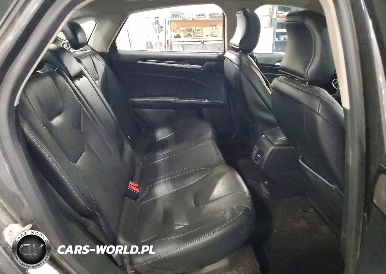 2019 Ford Fusion Titanium VIN:3FA6P0D98KR207176 - 10