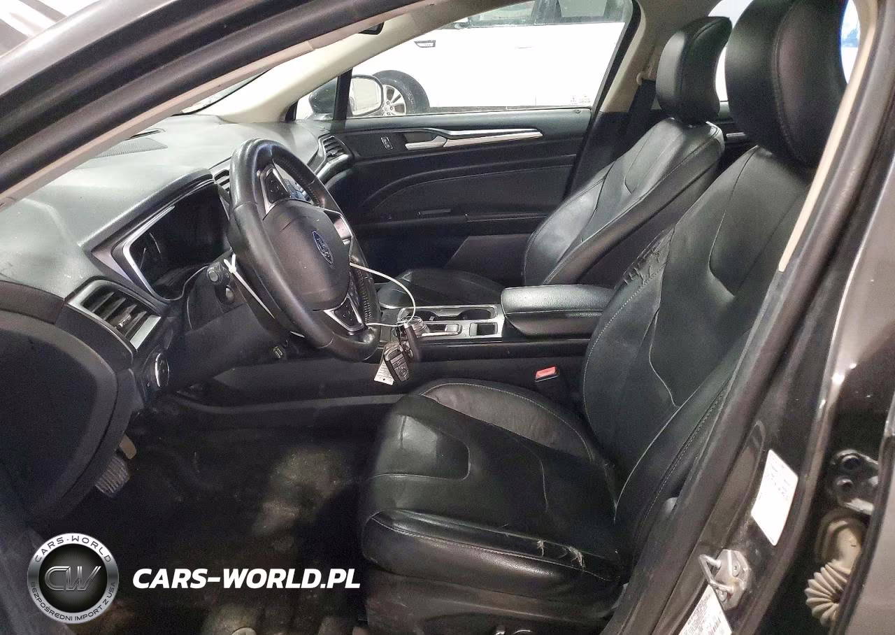 2019 Ford Fusion Titanium VIN:3FA6P0D98KR207176 - 7