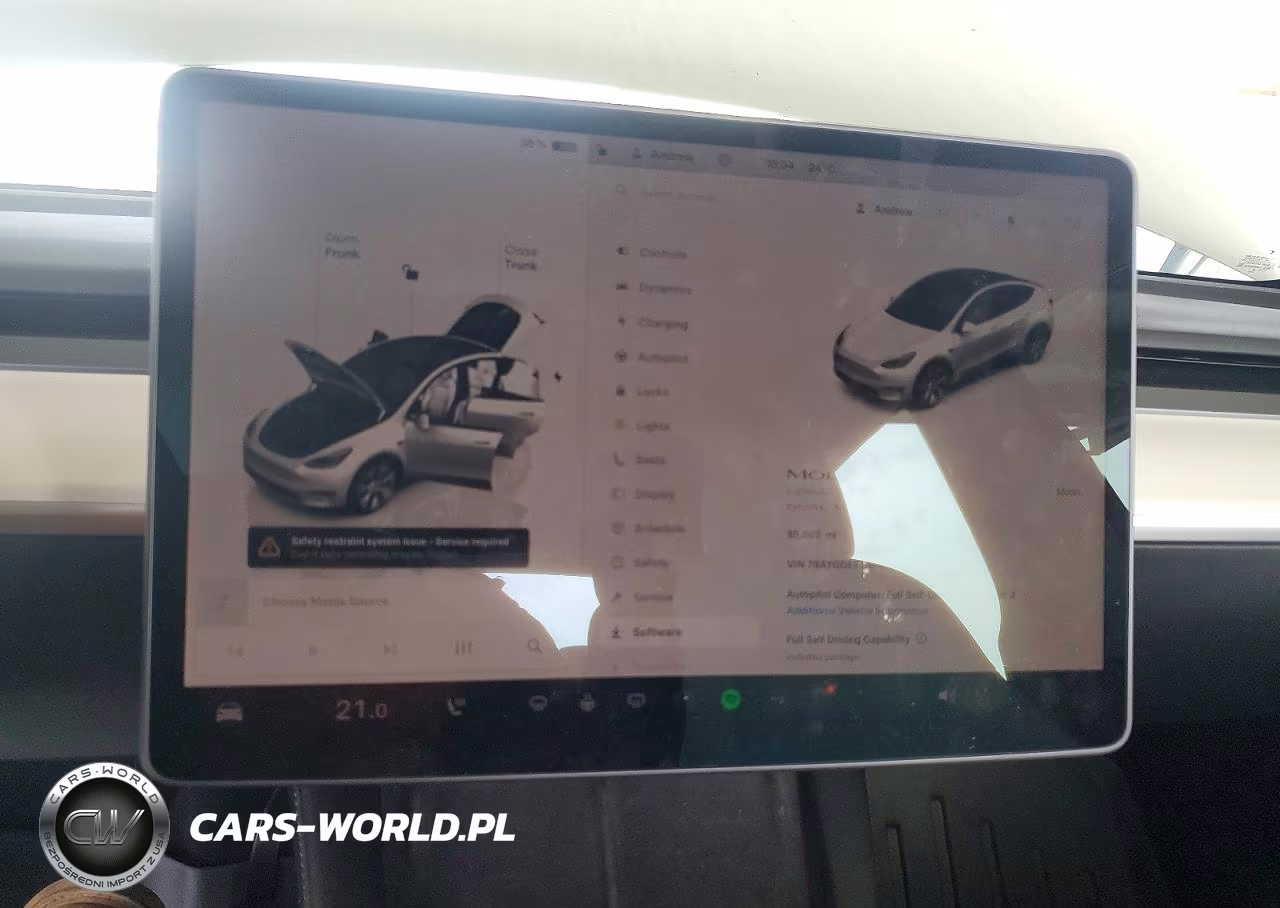 2022 Tesla Model Y VIN:7SAYGDEE7NF416133 - 9