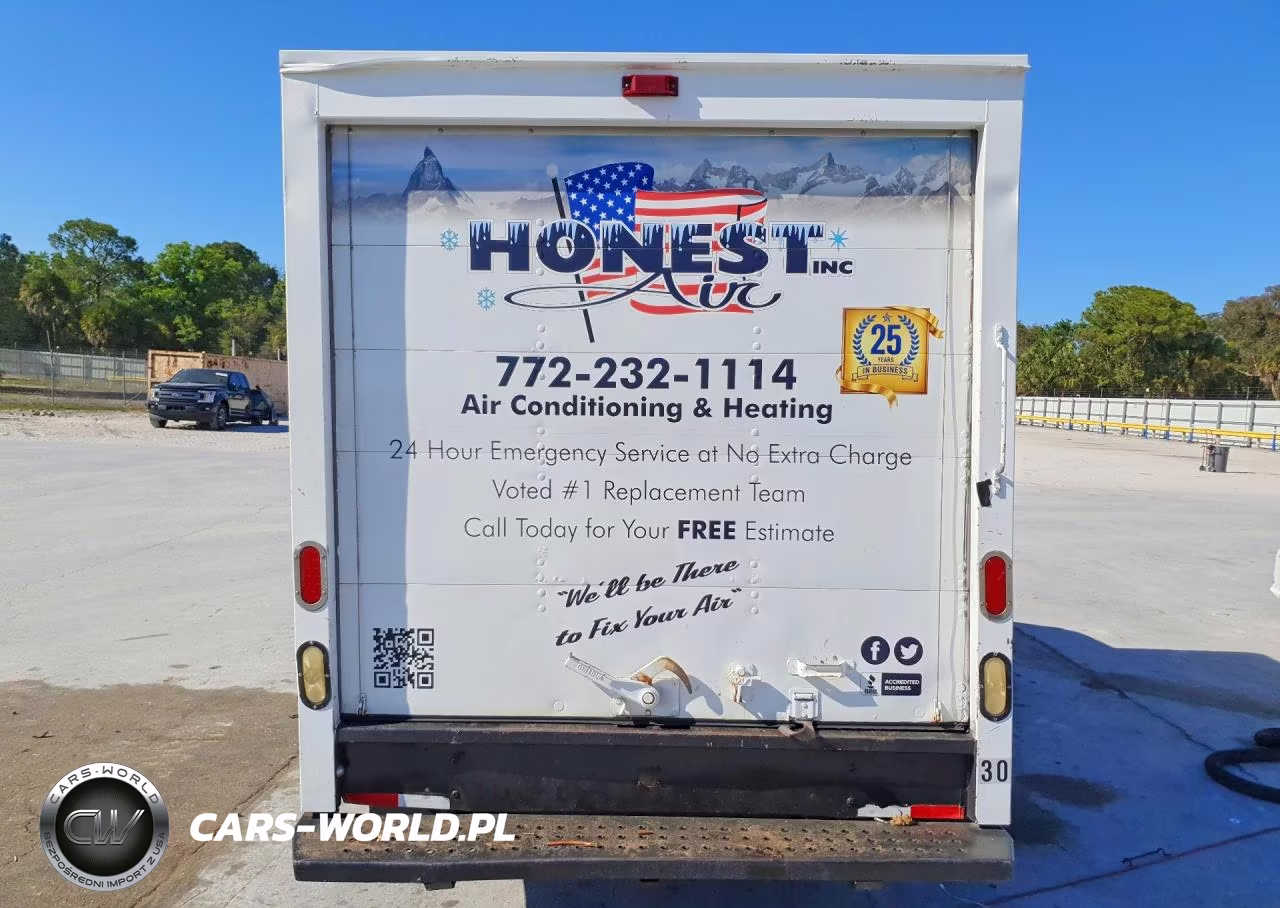 2005 GMC Savana Box Truck VIN:1GDGG31V951901466 - 6