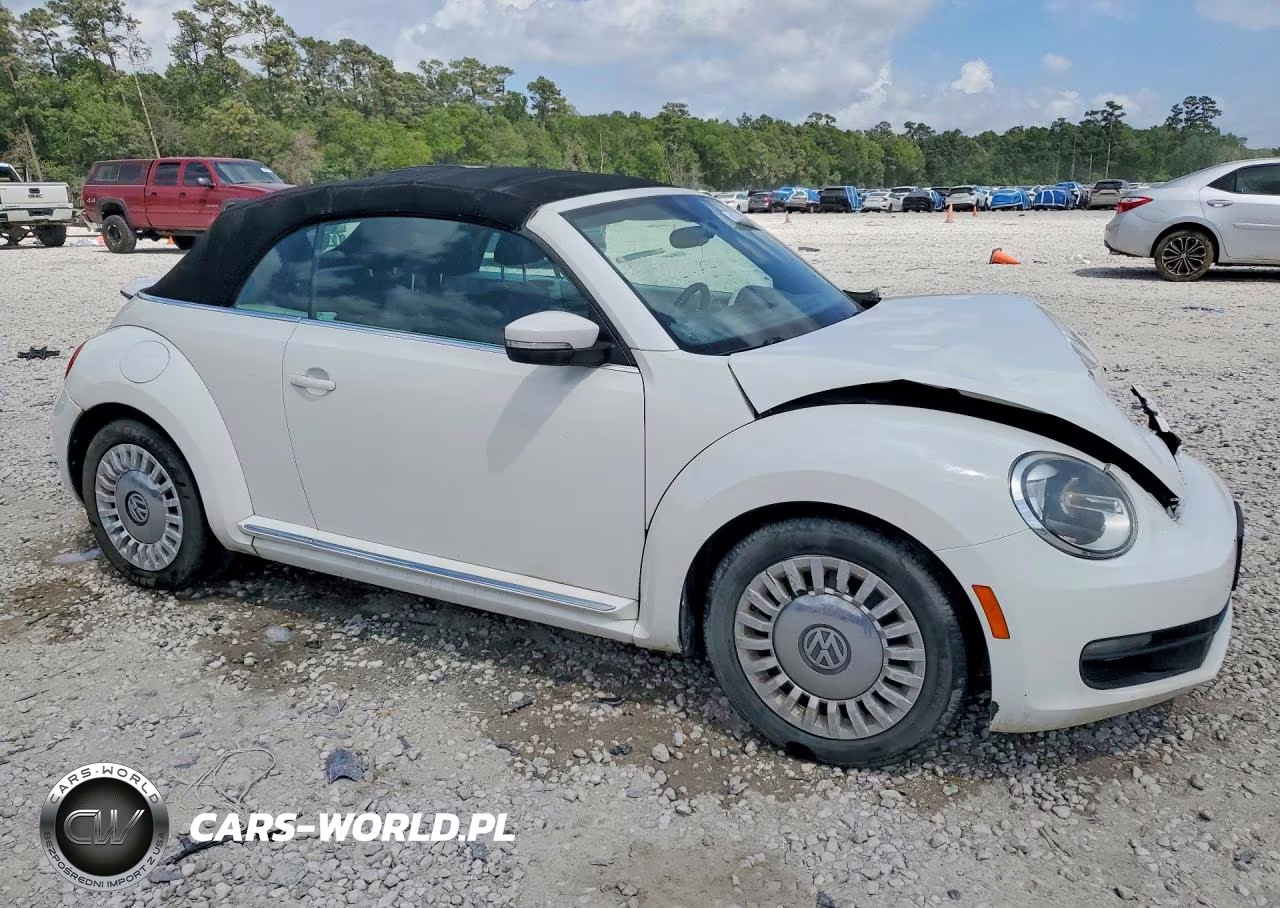 2013 Volkswagen Beetle VIN:3VW5P7ATXDM822632 - 4
