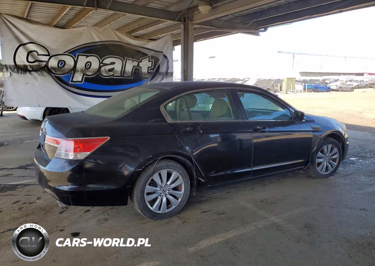2011 Honda Accord Ex VIN:1HGCP2F70BA057273 - 3