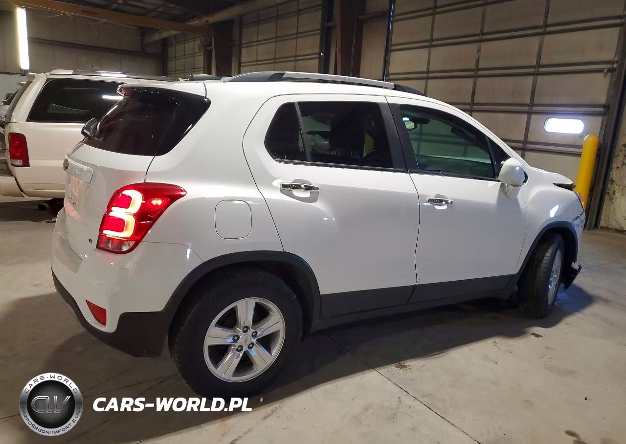 2018 Chevrolet Trax 1Lt VIN:KL7CJLSB6JB717449 - 3