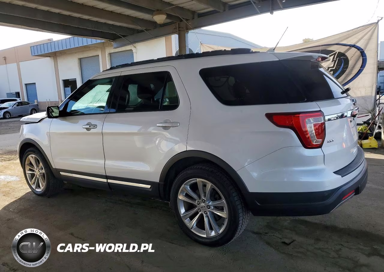 2019 Ford Explorer Xlt VIN:1FM5K7D82KGA90394 - 2