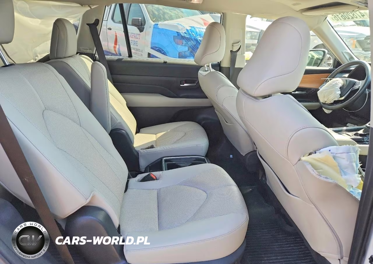 2024 Toyota Grand Highlander Limited VIN:5TDAAAB50RS037771 - 11