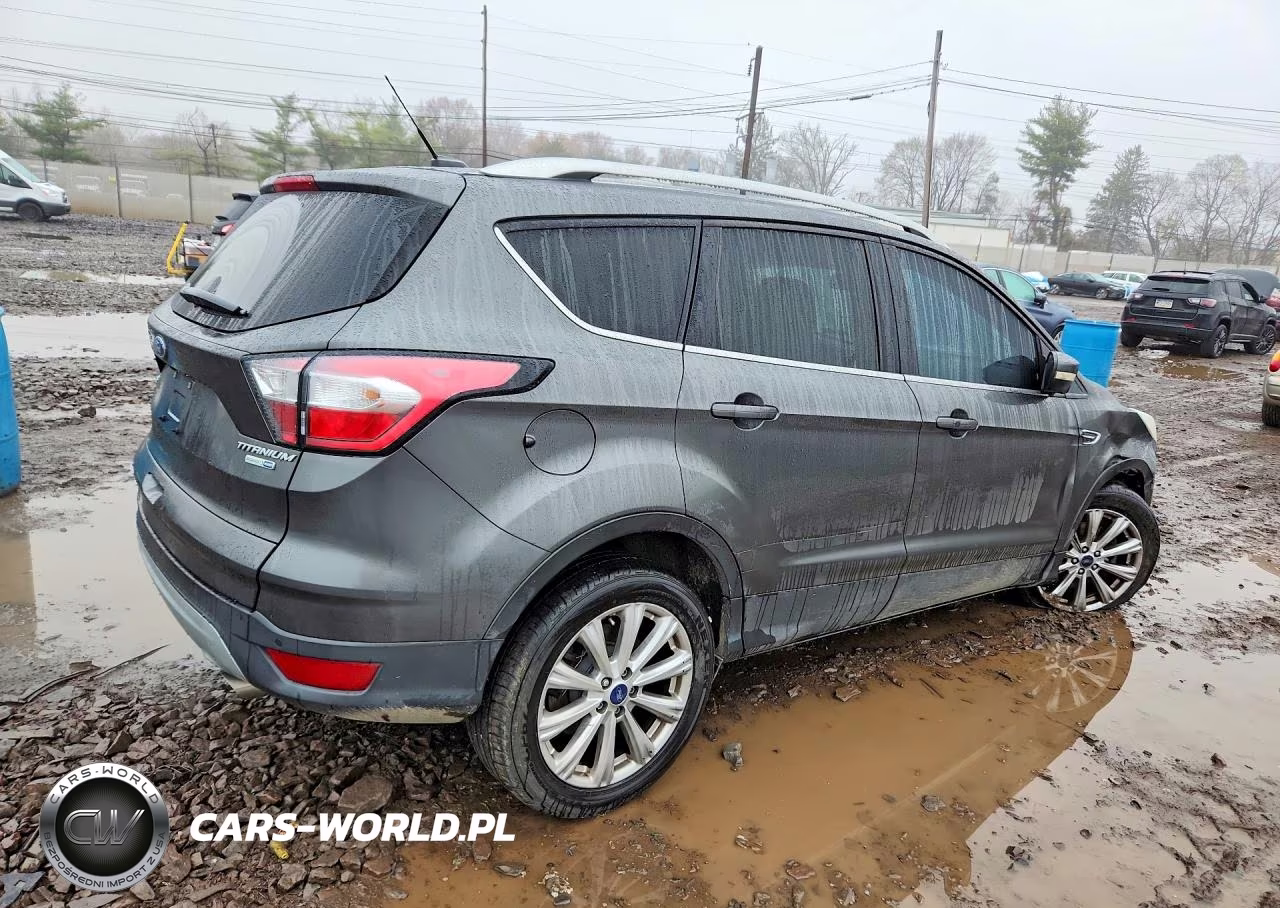 2017 Ford Escape Titanium VIN:1FMCU9J91HUD55813 - 3