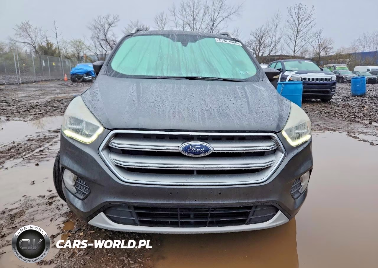 2017 Ford Escape Titanium VIN:1FMCU9J91HUD55813 - 5