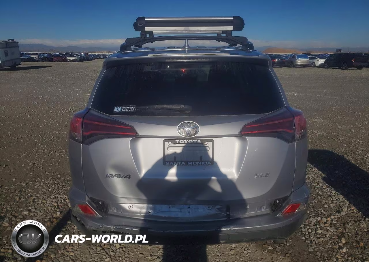 2018 Toyota Rav4 Xle VIN:JTMWFREV8JD128112 - 6