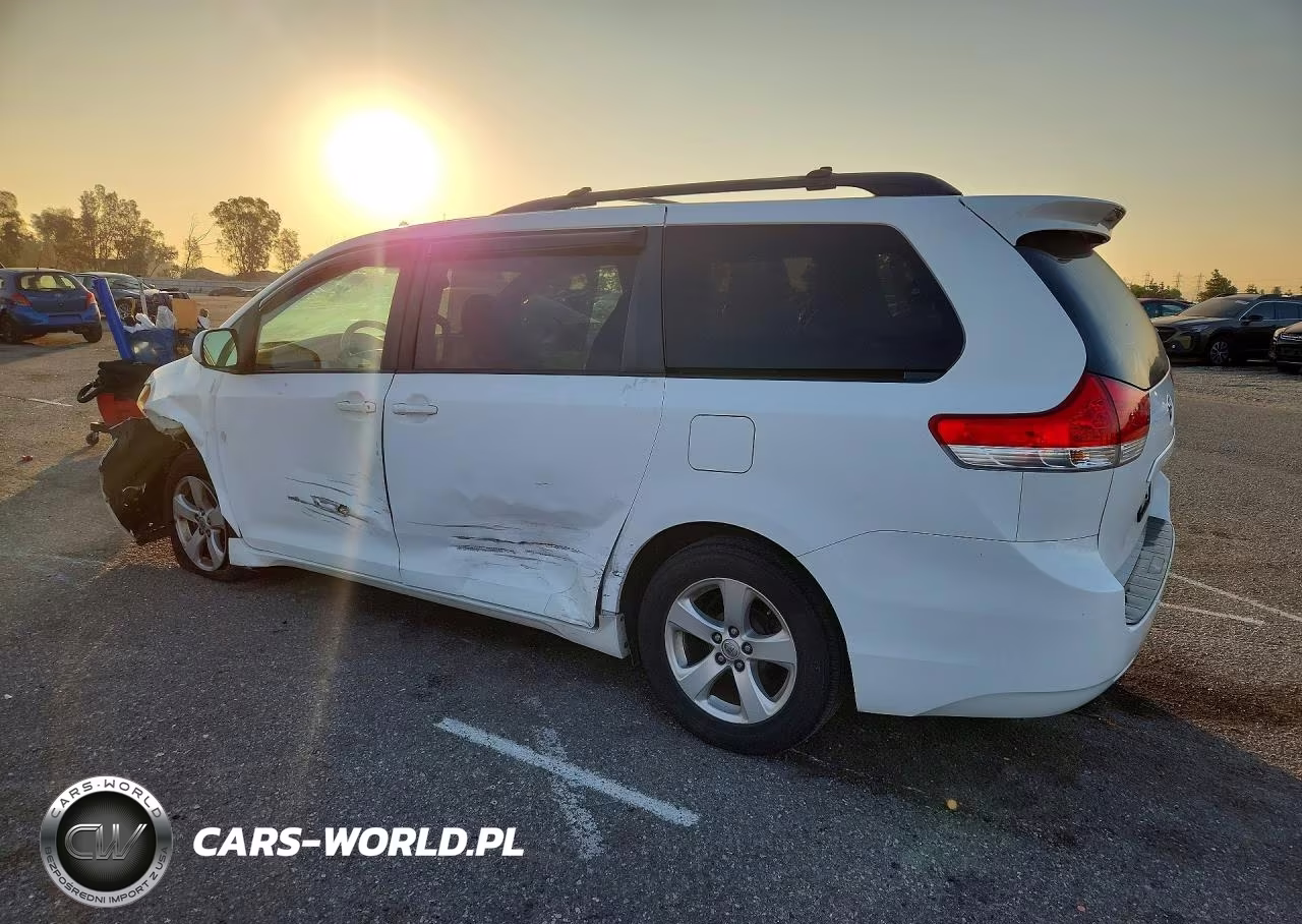 2011 Toyota Sienna Le 8-Passenger VIN:5TDKK3DC4BS107898 - 2