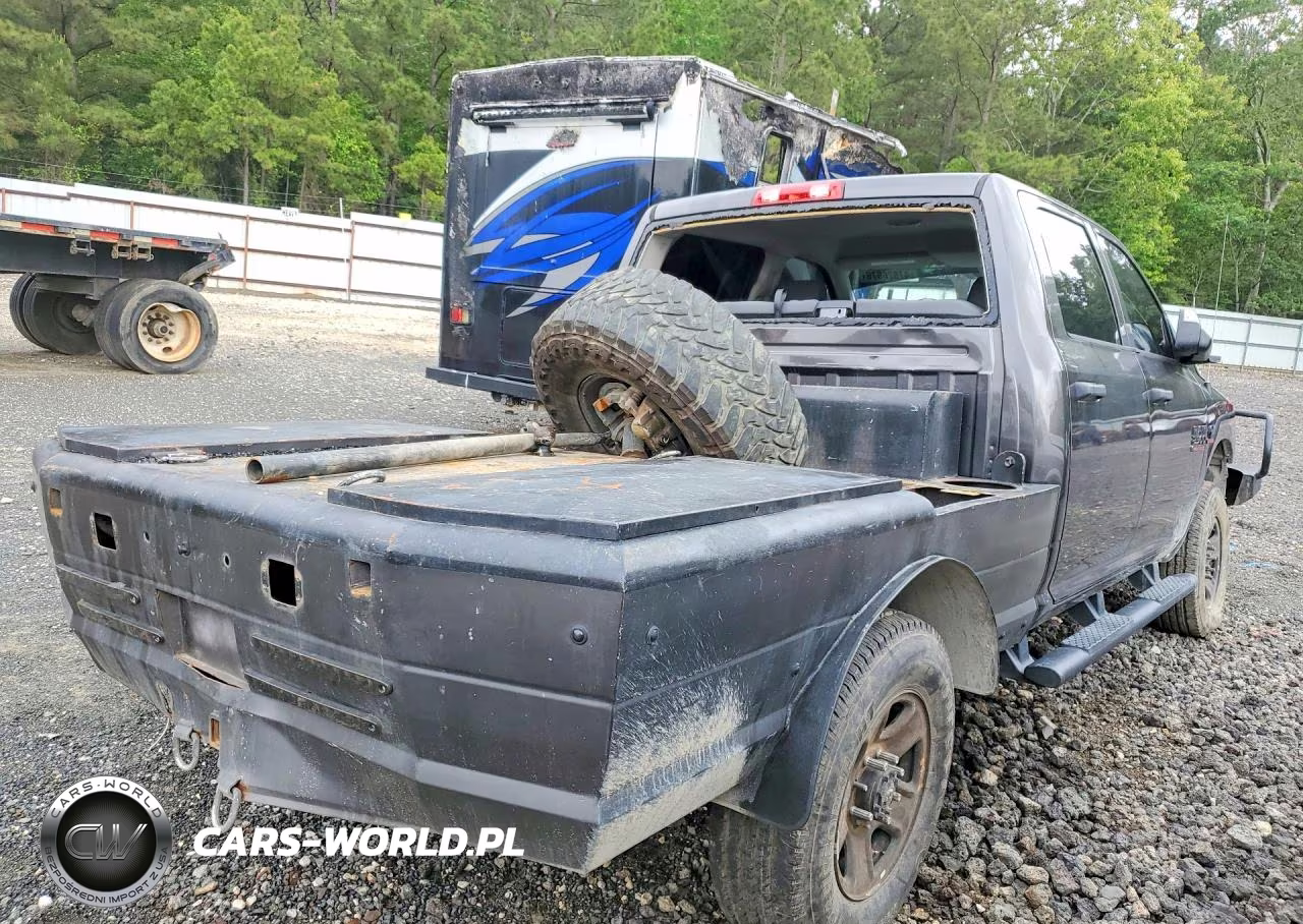 2017 Ram 2500 St Flatbed Truck VIN:3C6UR5CL0HG677686 - 3