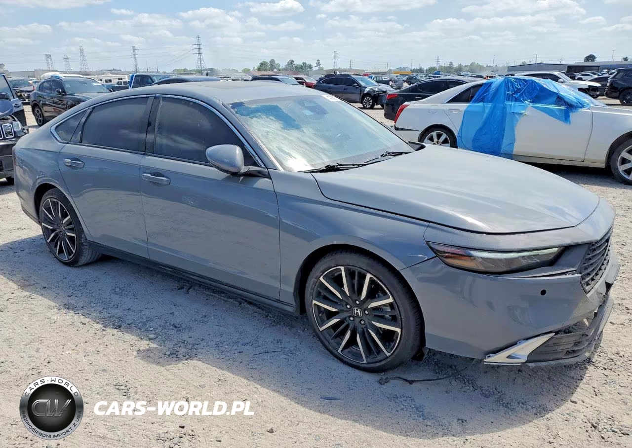 2023 Honda Accord Touring Hybrid VIN:1HGCY2F81PA035277 - 4