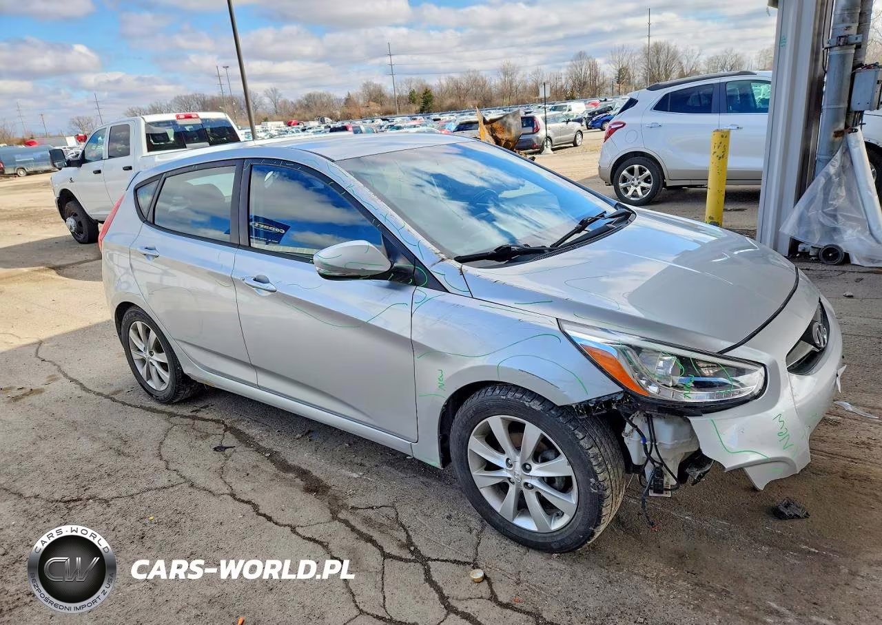 2014 Hyundai Accent Se VIN:KMHCU5AE6EU187829 - 4