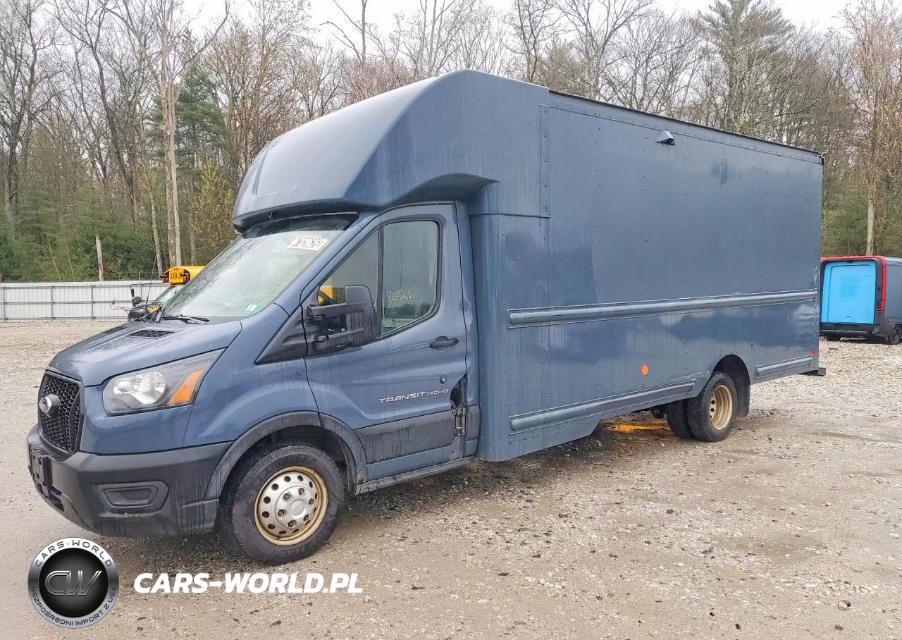 2021 Ford Transit Delivery Truck